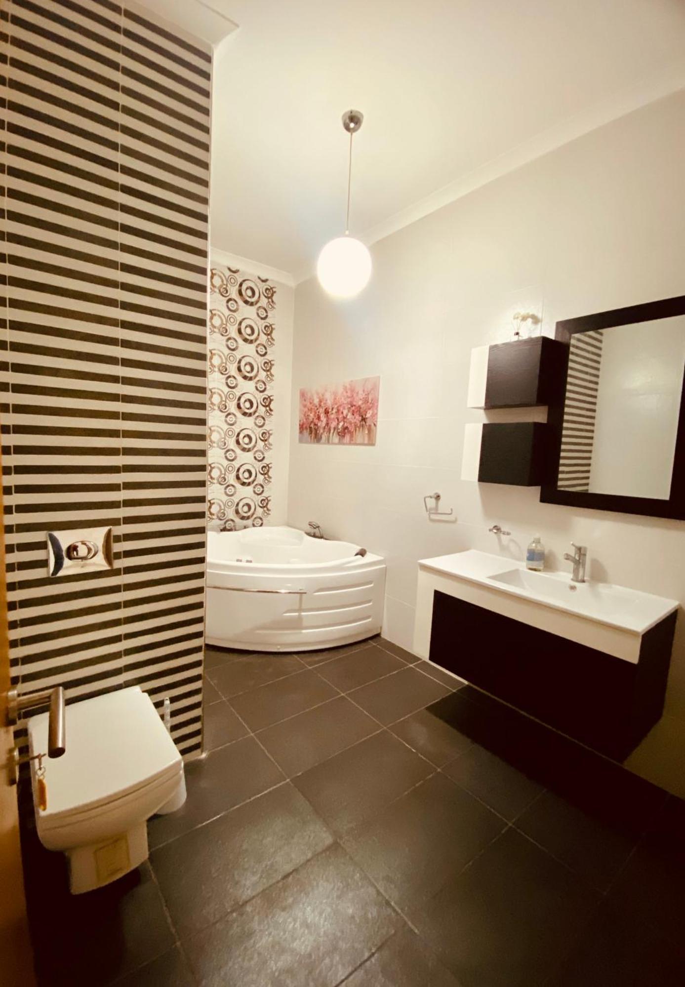 סיינט פול ביי Bugibba Central Modern Apartment מראה חיצוני תמונה